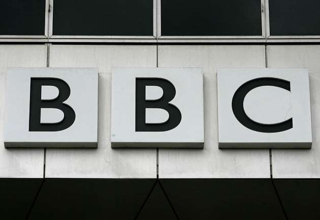 BBC kutter nesten 400 stillinger