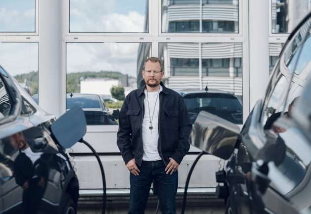 Norsk ladeselskap blir hovedsponsor for britisk bilprogram