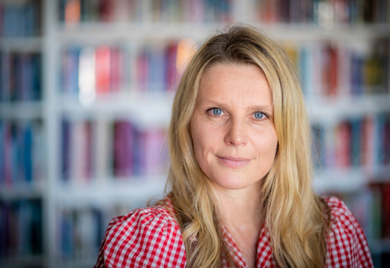 Topper podkastlistene med en «vanvittig grotesk» fortelling: - Jeg er en tabloid rotte