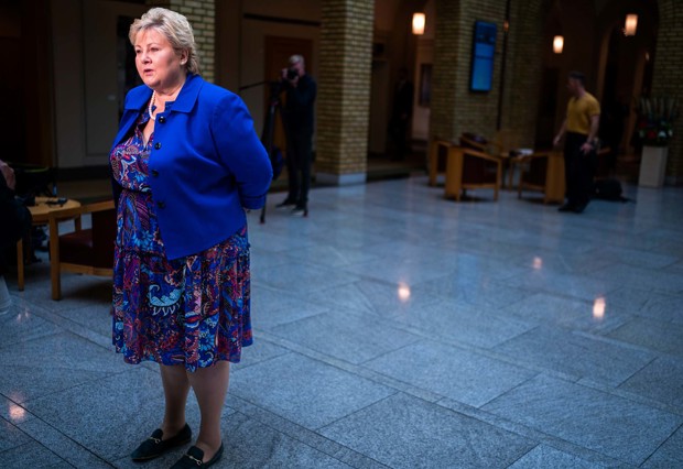 PR-topper tror ikke Økokrim-beslutning redder Solberg: - Saken går ikke over