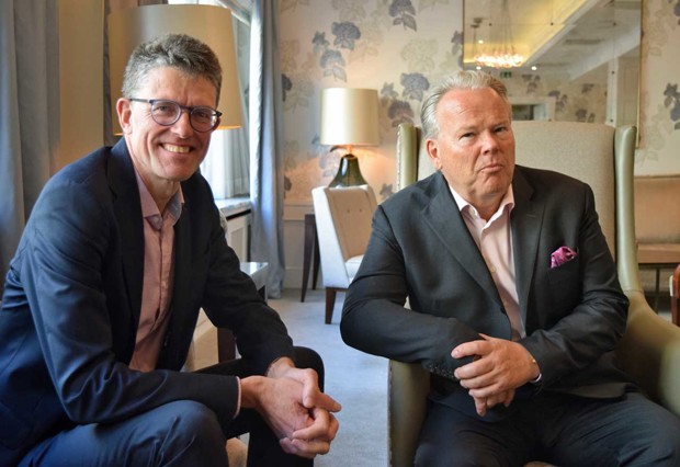 Internasjonal PR-gründer tapte millioner i Norge – nå satser han på bærekraft med ny sjef