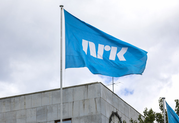 NRK skal kutte 50 millioner i kjøp av TV-programmer: - Nåløyet blir trangere