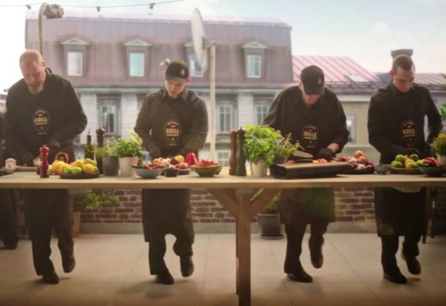 Rema 1000 griller Kiwi og Mega i Reklamebørsen