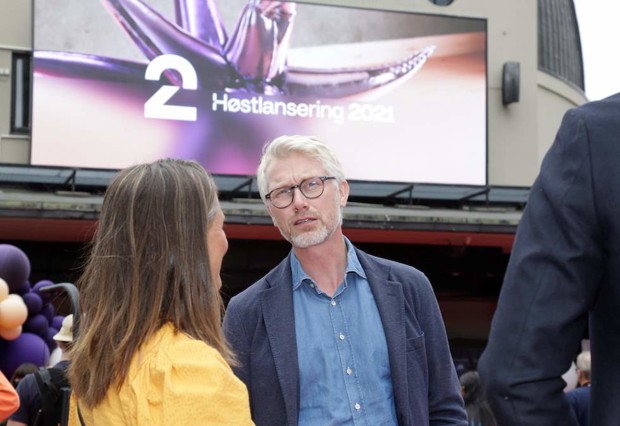 TV 2 vil ikke slippe ansatte løs på kontoret - Schibsted og Discovery åpner opp